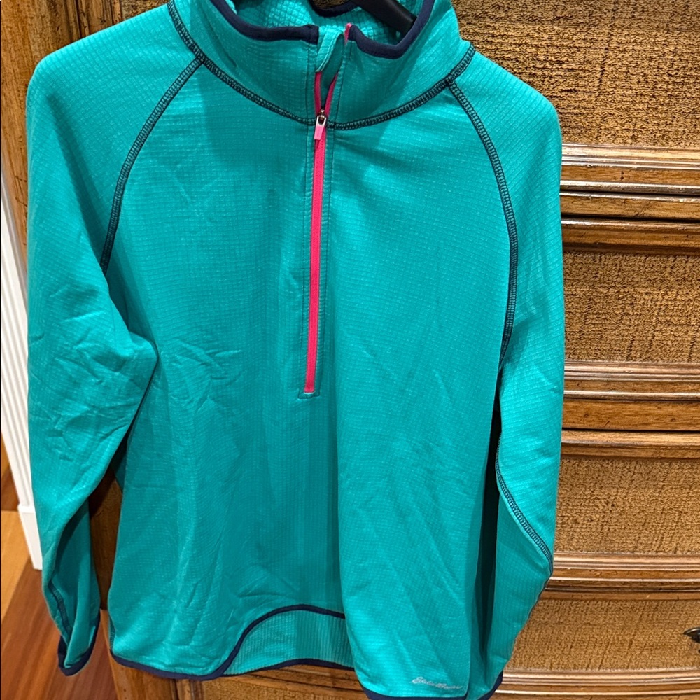 Eddie Bauer Women’s Green, navy and pink Ribbed Pullover